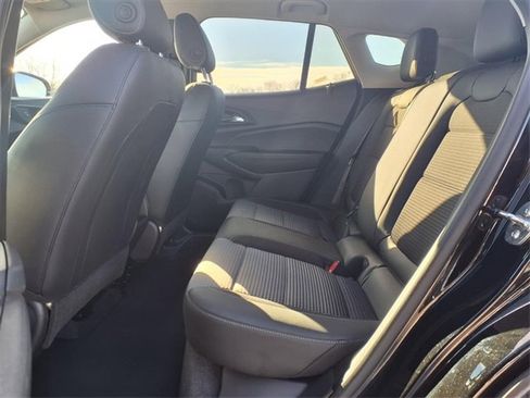 Used 2025 Chevrolet Trax LT w/ LT Convenience Package image 72