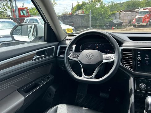 Used 2023 Volkswagen Atlas SEL AWD/4WD image 23