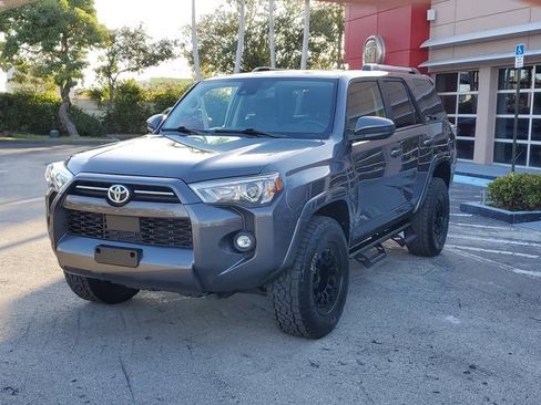 Used 2023 Toyota 4Runner SR5 image 3
