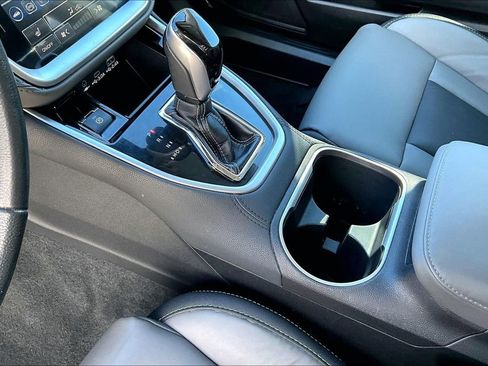 Used 2023 Subaru Outback Onyx Edition image 16