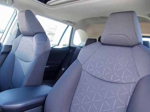 New 2025 Toyota RAV4 XLE image 27