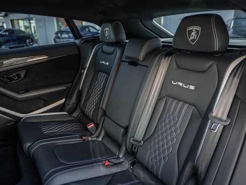 Used 2023 Lamborghini Urus Performante image 6