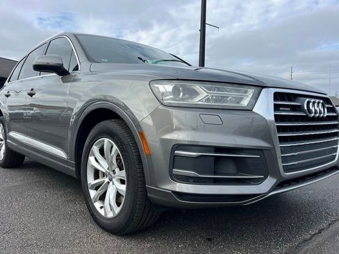 Used 2017 Audi Q7 3.0T Premium image 11