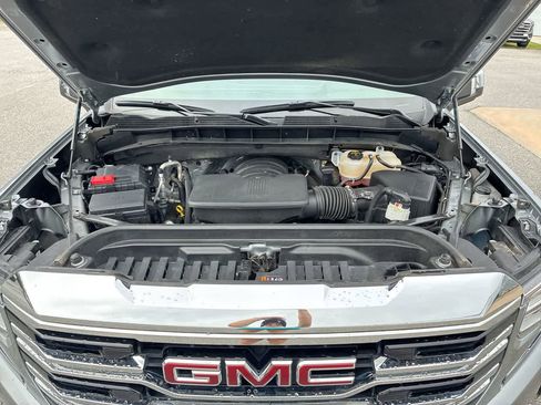 Used 2025 GMC Sierra 1500 SLT AWD/4WD image 29