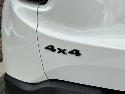 Used 2023 Jeep Renegade Latitude image 9