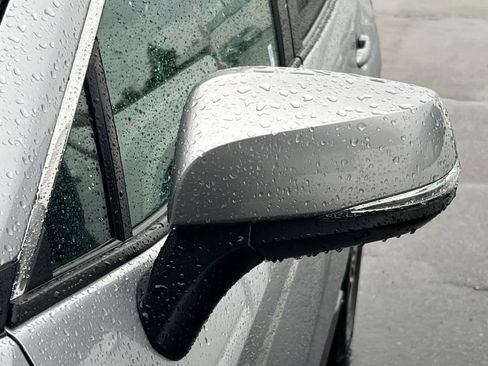 Used 2025 Toyota RAV4 XLE image 9