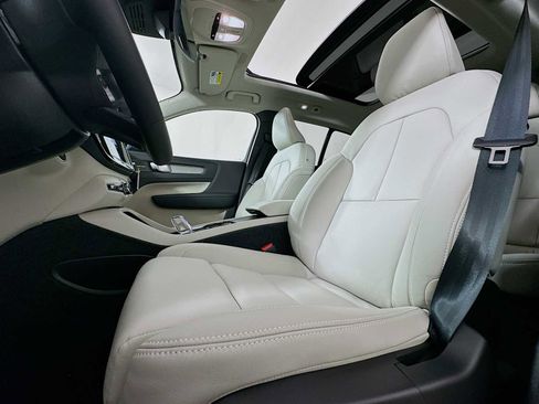 New 2026 Volvo XC40 B4 Plus w/ Protection Package image 19