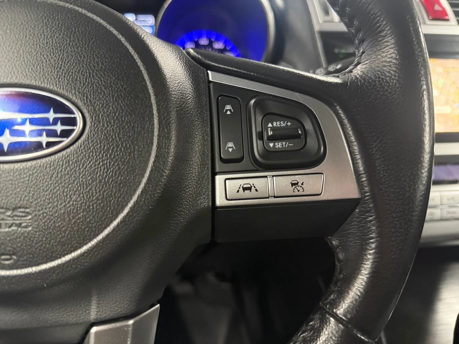 Used 2017 Subaru Outback 3.6R Limited AWD/4WD image 25