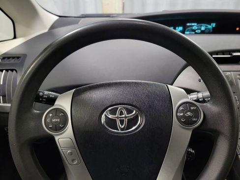 Used 2014 Toyota Prius Two image 14