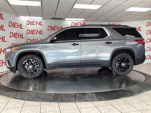 Used 2020 Chevrolet Traverse LT w/ Driver Confidence II Package AWD/4WD image 4
