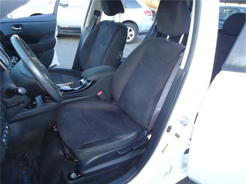 Used 2015 Nissan Leaf SV w/ LED & Quick Charge Package FWD image 10