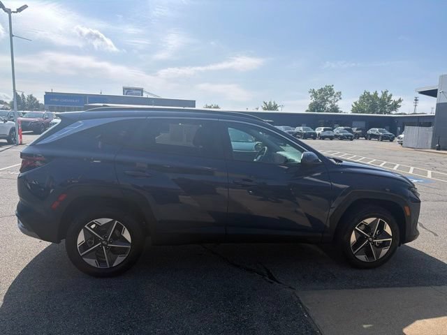Used 2025 Hyundai Tucson SEL AWD/4WD image 4