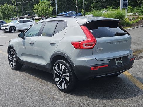 Used 2024 Volvo XC40 B5 Plus w/ Protection Package Premier AWD/4WD image 27