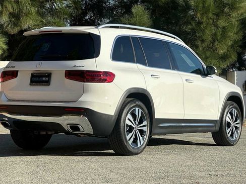 Certified 2025 Mercedes-Benz GLB 250 4MATIC image 4