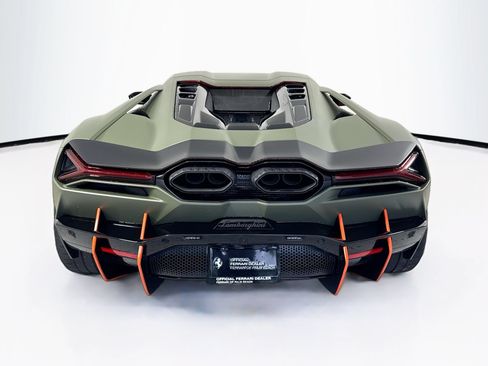 Used 2024 Lamborghini Revuelto AWD/4WD image 6
