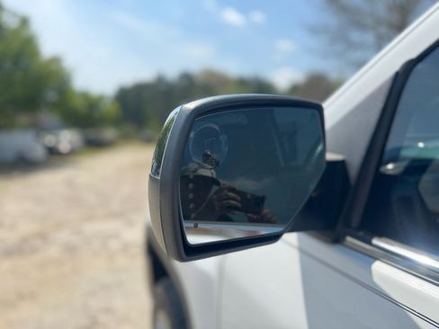 Used 2015 GMC Sierra 1500 SLT w/ SLT Crew Cab Value Package image 18