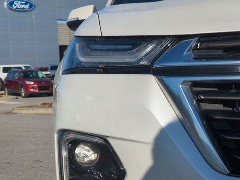 Used 2022 Chevrolet Traverse High Country w/ LPO, 'HIT The Road' Package image 10