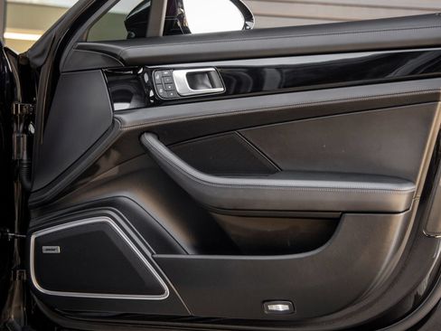 Certified 2023 Porsche Panamera 4S AWD/4WD image 43