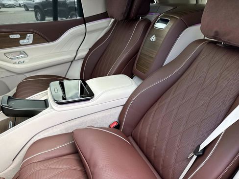 Certified 2026 Mercedes-Benz Maybach GLS 600 4MATIC image 14