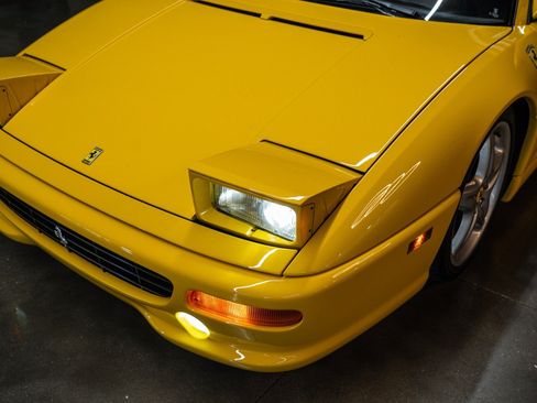Used 1999 Ferrari F355 Spider RWD image 15