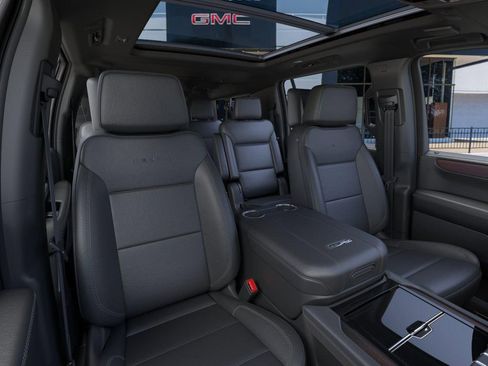 New 2026 GMC Yukon XL Denali w/ Denali Reserve Package AWD/4WD image 16