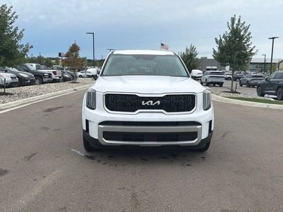 Used 2023 Kia Telluride LX