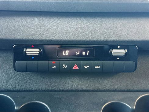 Used 2025 Mercedes-Benz Sprinter 2500 image 11