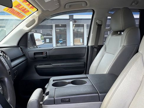 Used 2016 Toyota Tundra SR image 7