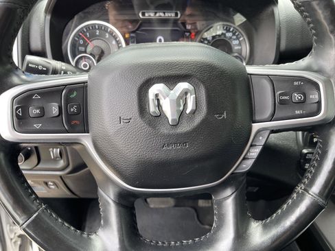Used 2020 RAM 1500 Big Horn AWD/4WD image 19