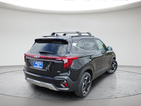 Used 2025 Kia Seltos EX w/ EX Sunroof Package AWD/4WD image 4