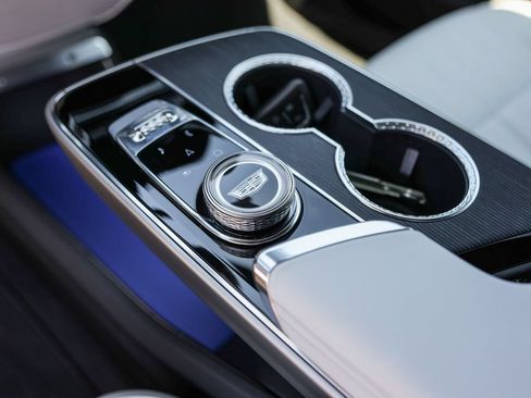 Certified 2025 Cadillac Lyriq Sport AWD/4WD image 18