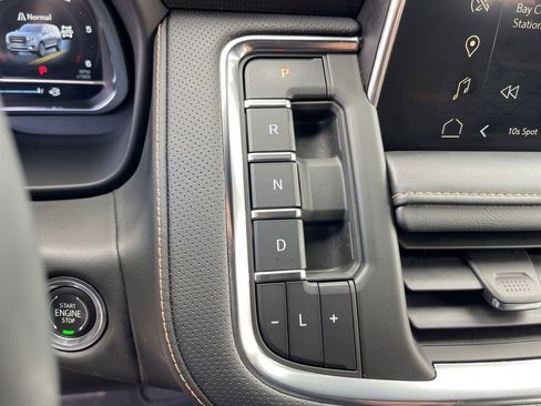 Used 2023 GMC Yukon XL AT4 image 15