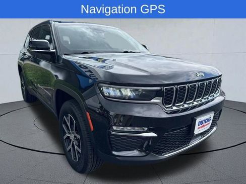 Used 2024 Jeep Grand Cherokee Limited AWD/4WD image 8