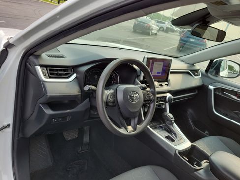 Certified 2024 Toyota RAV4 XLE AWD/4WD image 19