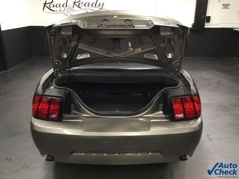 Used 2001 Ford Mustang GT image 23