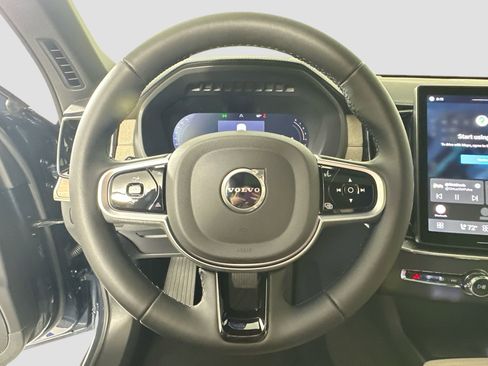 New 2026 Volvo XC90 B5 Core image 12