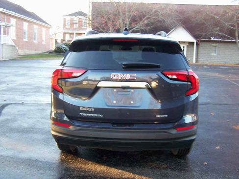 Used 2019 GMC Terrain SLE w/ Driver Convenience Package image 4