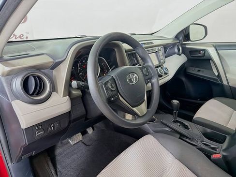 Used 2014 Toyota RAV4 LE FWD image 11