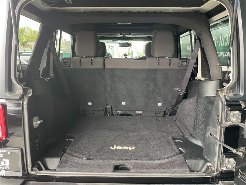 Used 2017 Jeep Wrangler Unlimited Sport w/ Quick Order Package 24S AWD/4WD image 33