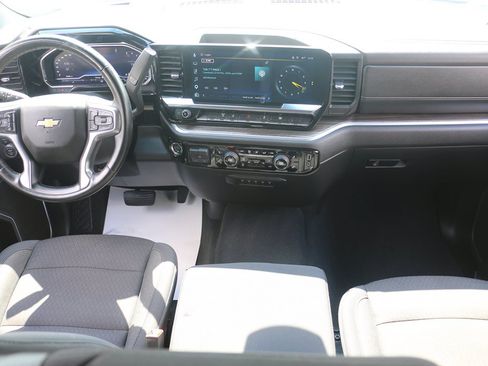 Used 2025 Chevrolet Silverado 2500 LT w/ Convenience Package AWD/4WD image 13