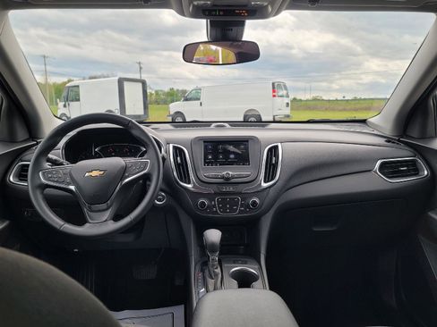 Used 2024 Chevrolet Equinox LT FWD image 15