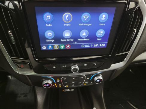 Used 2023 Chevrolet Traverse LT image 7