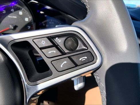 Used 2019 Porsche Cayenne S image 23