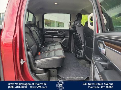 Used 2022 RAM 1500 Laramie AWD/4WD image 17
