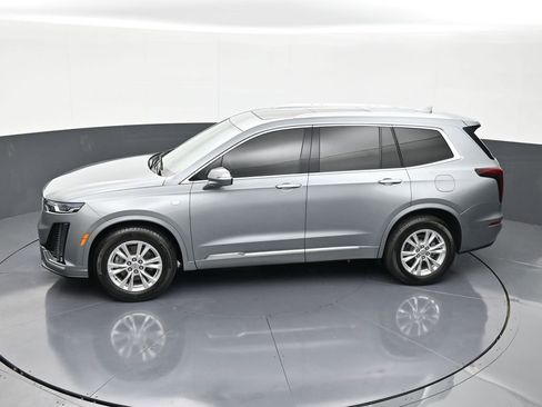 Certified 2023 Cadillac XT6 Luxury FWD image 13