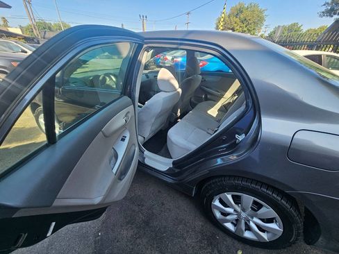 Used 2010 Toyota Corolla LE image 12