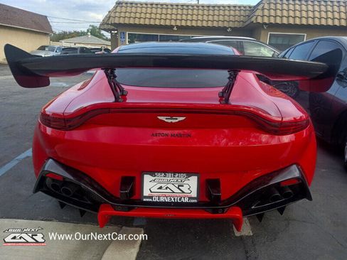 Used 2019 Aston Martin V8 Vantage Coupe image 14