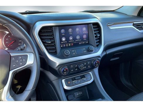 Used 2023 GMC Acadia SLE w/ Driver Convenience Package image 9