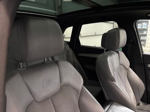 Used 2020 Audi SQ5 Premium w/ Convenience Package AWD/4WD image 26