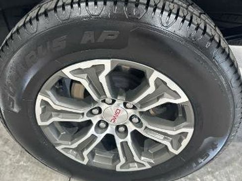 Used 2025 GMC Sierra 1500 SLT RWD image 16
